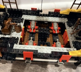 Vtg LEGO Pirates 10040 Black Seas Barracuda (2002 Reissue) - 98% + Manual