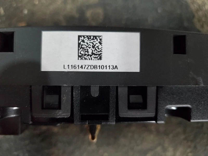 Оригинальный блок климат-контроля температуры обогревателя Chevrolet Volt 2017 ID 84176059 - Изображение 2 из 4