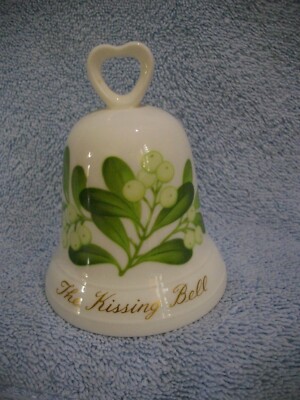 The Kissing Bell Noritake Vincent Lippe Collection Bone China Mistletoe LTD Disc