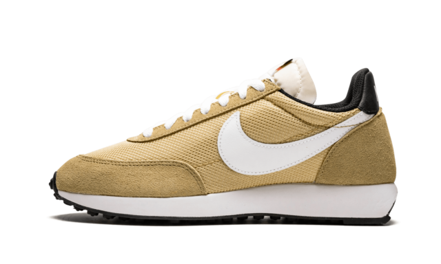 nike tailwind 79 beige