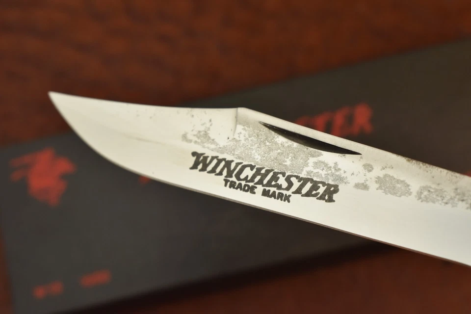 CUCHILLO TRAMPERO BANANA WINCHESTER MARCA REGISTRADA HECHO EN EE. UU. CIERVO JUMBO LOCKBACK (23234 Foto 4 de 4