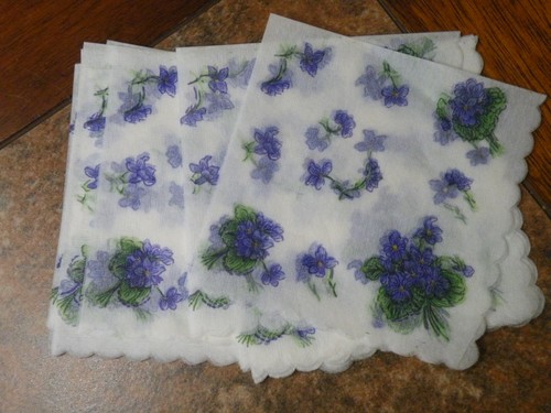 11 VINTAGE Japanese FLOWER Paper Napkins SCALLOPED Edge in TRADEMARK Package