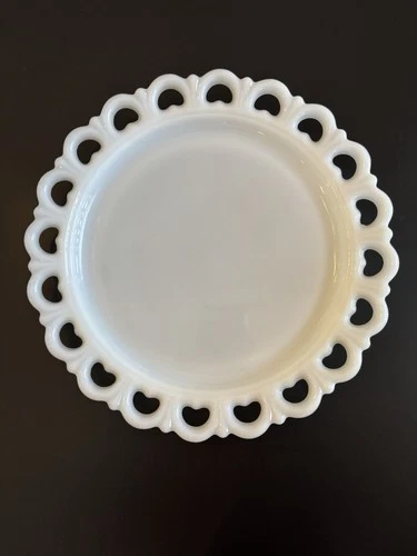 VTG Anchor Hocking White Milk Glass 13-inch Platter Heart Lace Scalloped Edge
