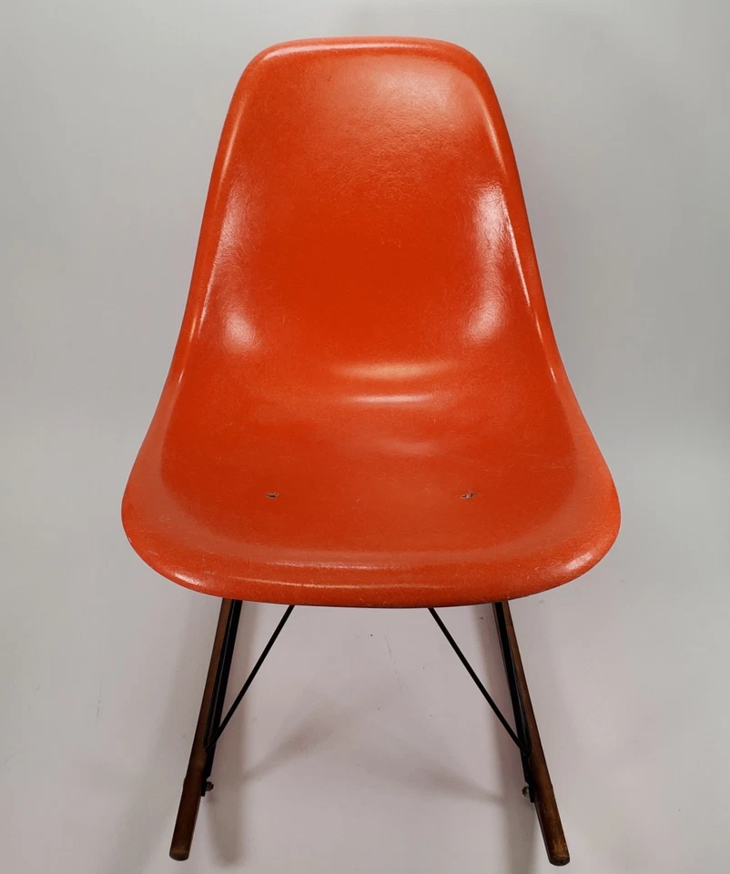 Mecedora vintage Herman Miller RARA carcasa de fibra de vidrio naranja base negra LEER Foto 2 de 4