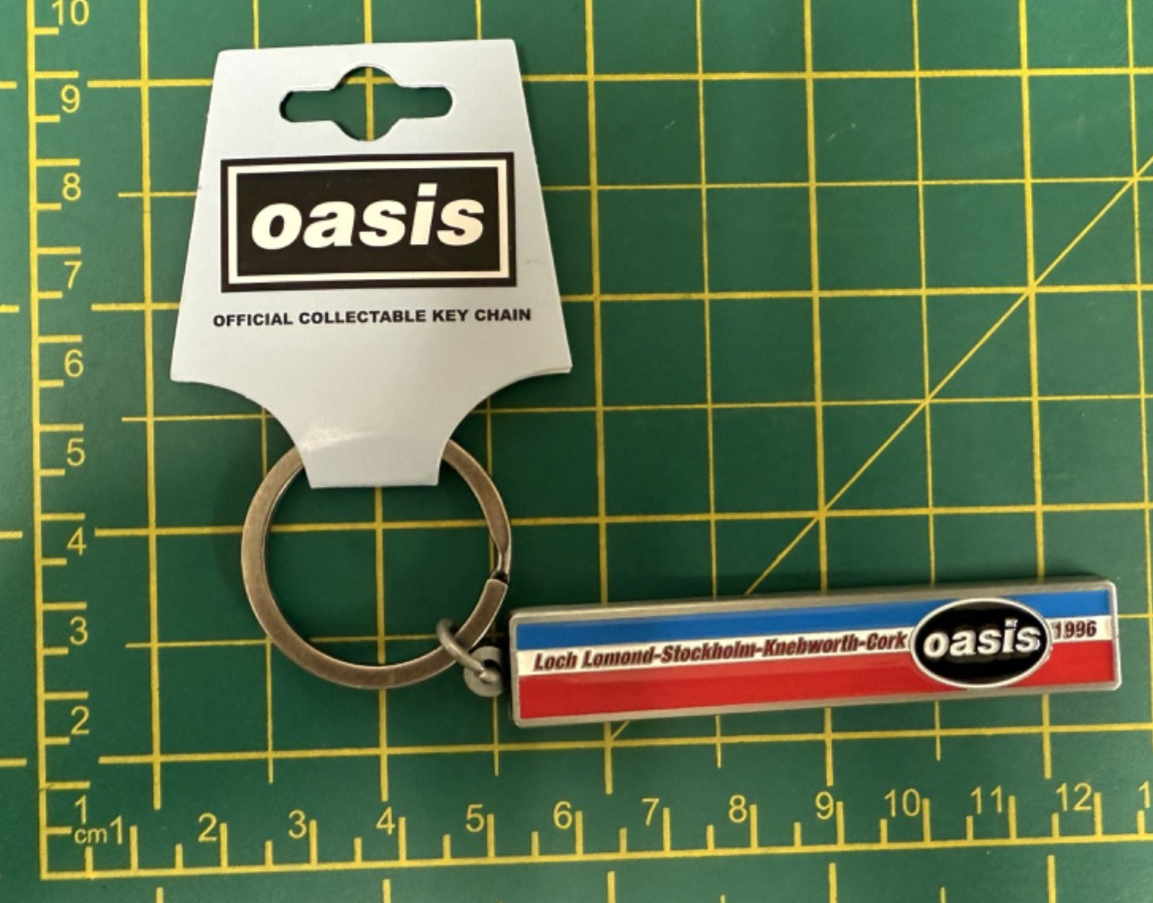 Oasis 1996 Tour Horizontal Stripes Keychain Keyring - Image 2
