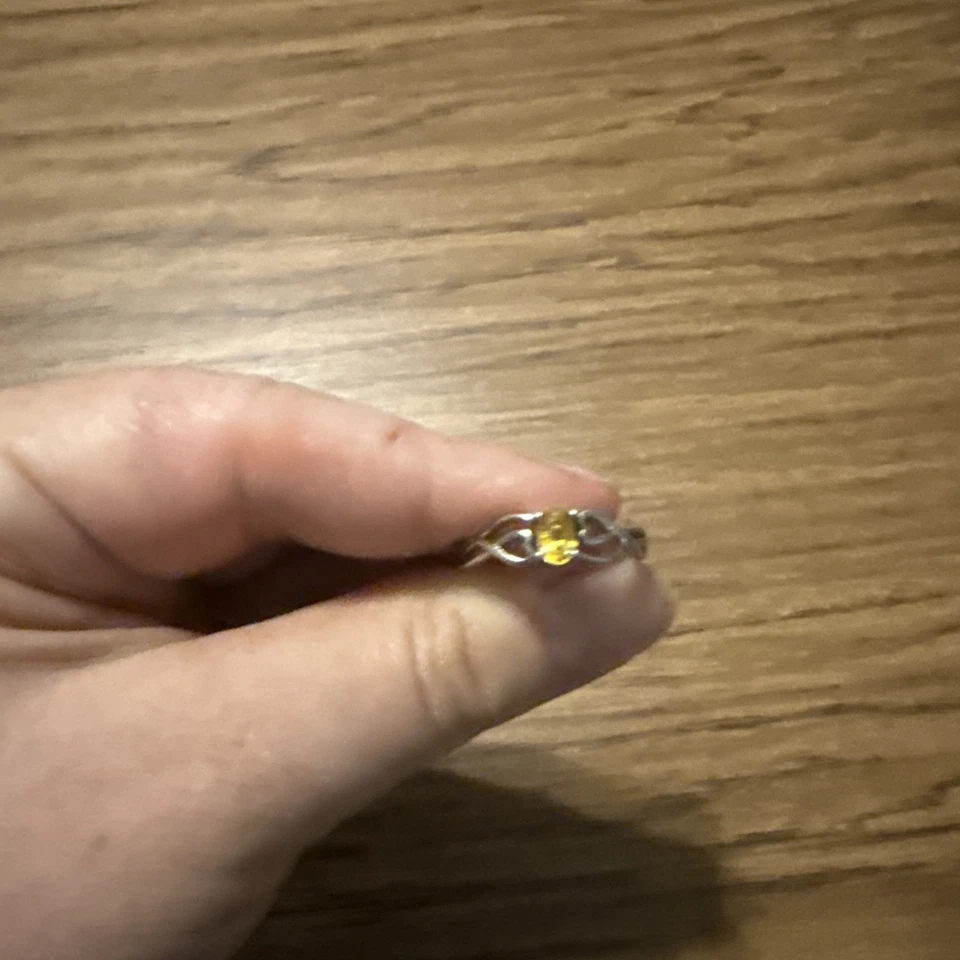 Anel de prata esterlina 925 topázio safira amarela tamanho 9 - Imagem 2 de 2