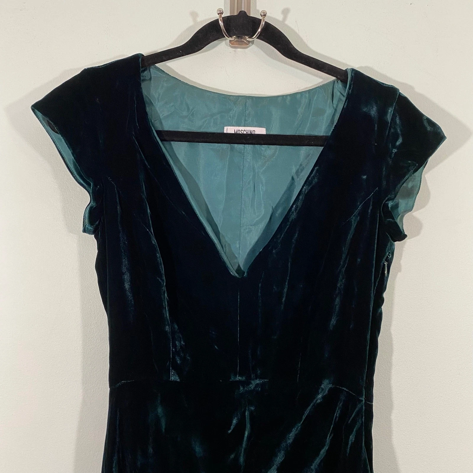Abito Moschino economico e chic verde scollo a V velluto hi lo orlo tg 8 Fairy Holiday