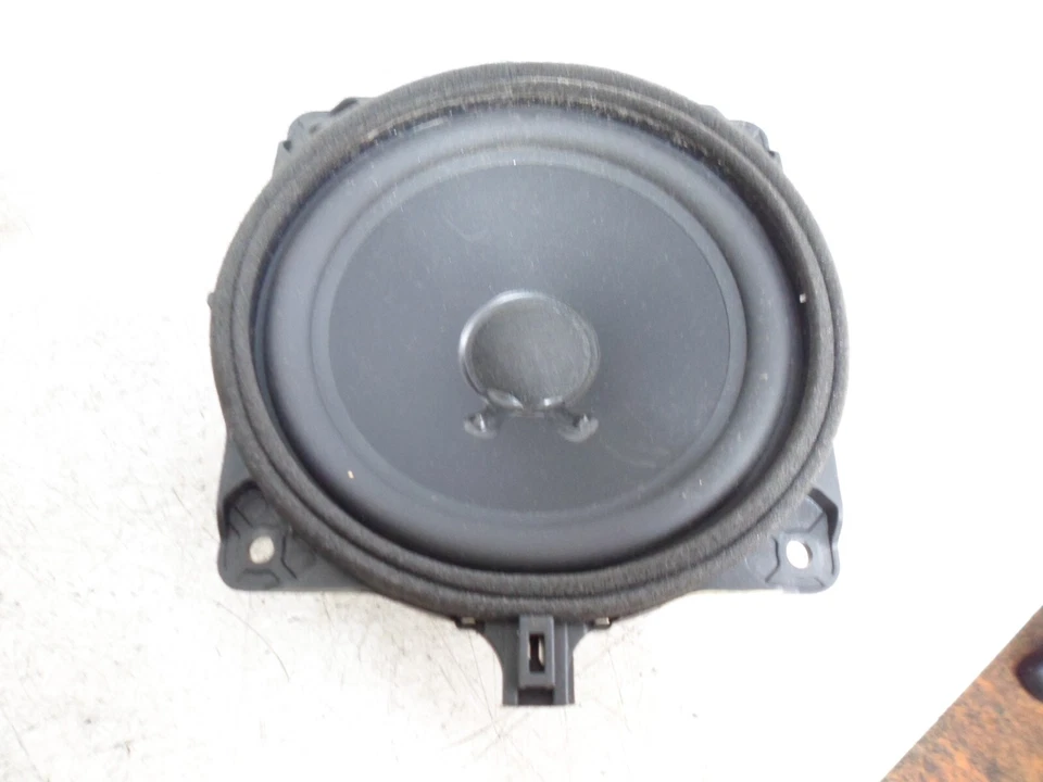 HYUNDAI I40 ESTATE 2014 NSR PASSENGER SIDE REAR DOOR SPEAKER UNIT 96330-3Z051