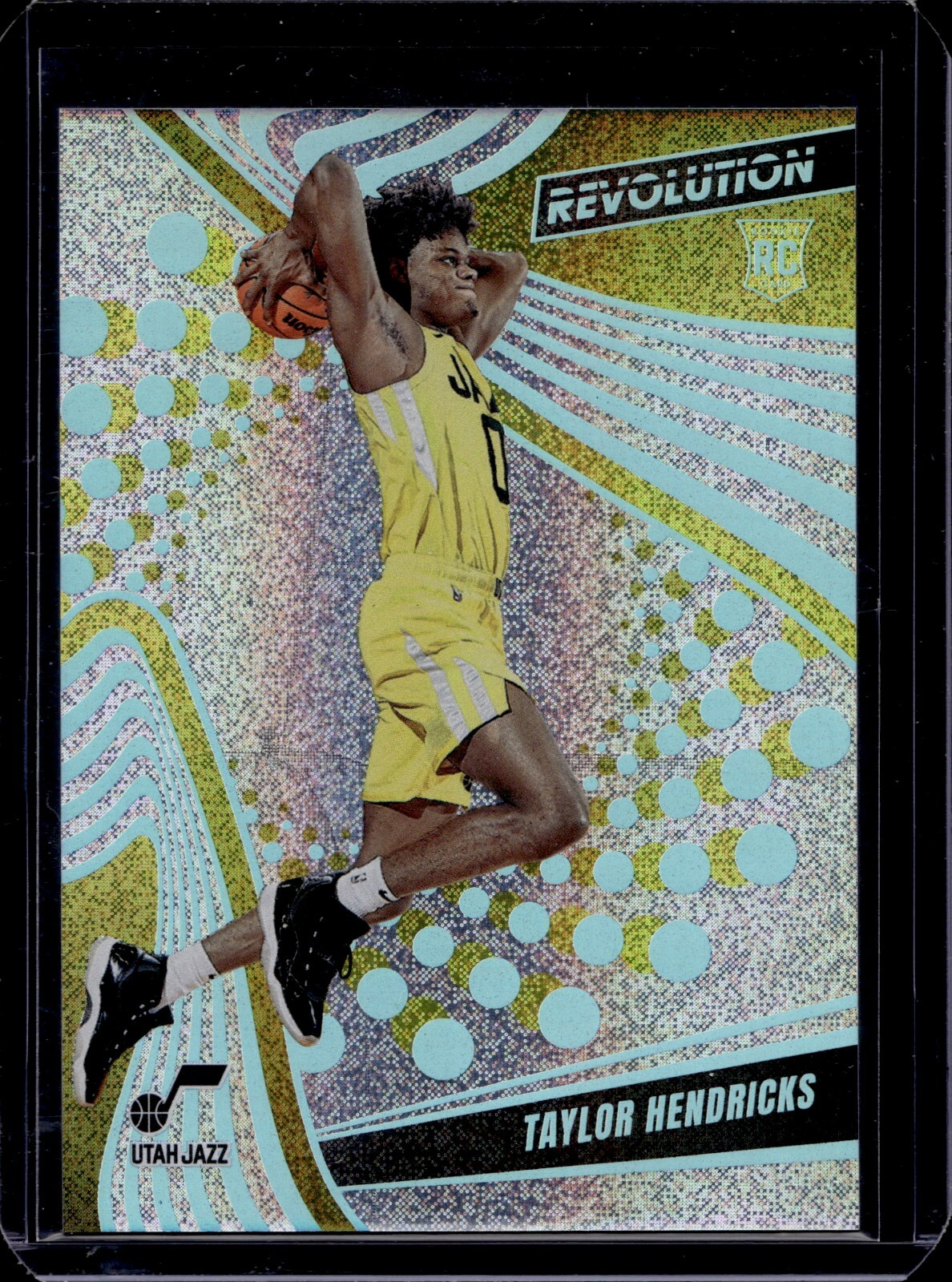 2023-24 Panini Revolution Neutron #108 Taylor Hendricks RC 100/125