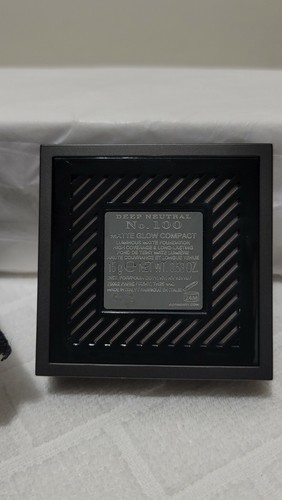 BURBERRY Matte Glow Compact Foundation – 100 Deep Neutral 15grams/0.53oz - Picture 6 of 6