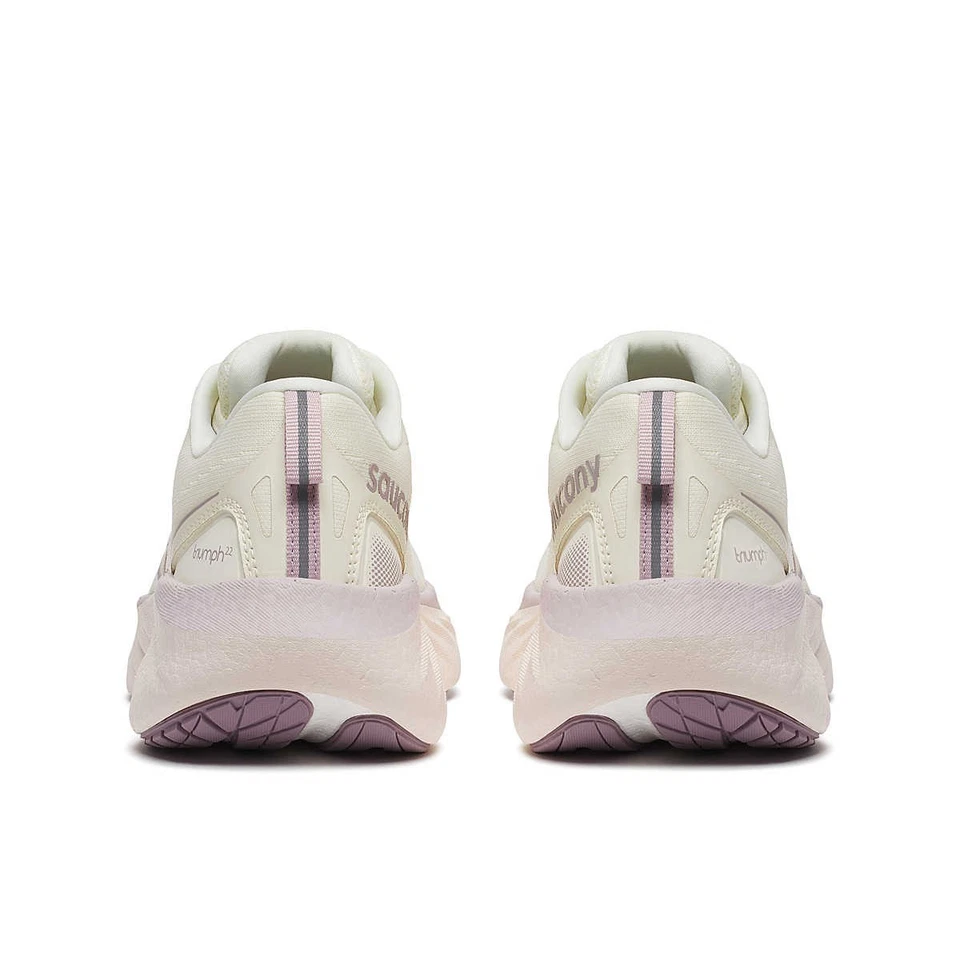 Zapatos para correr de carretera Saucony® 9.5 B Triumph 22 para mujer en vainilla Foto 3 de 4