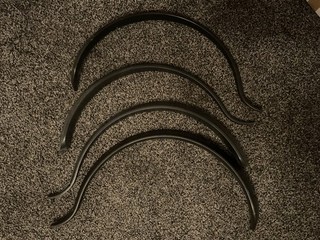 CLASSIC MINI PLASTIC WHEEL ARCH KIT SET AND SILL TRIMS AJM1117A
