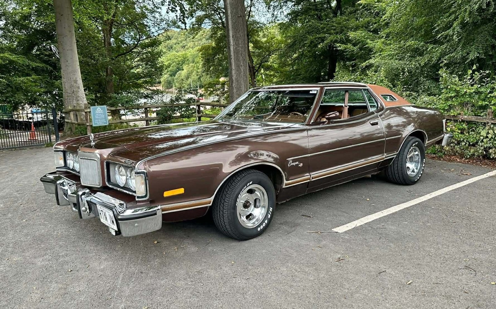 1976 Mercury Cougar XR7 Coupe V8 Automatic