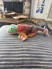 Ty Beanie Baby 9 inch Rainbow The Iguana Chameleon Toy