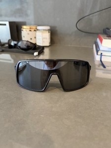 OAKLEY スートロ ケース・クロス付き Oakley Sutro Case | eBay