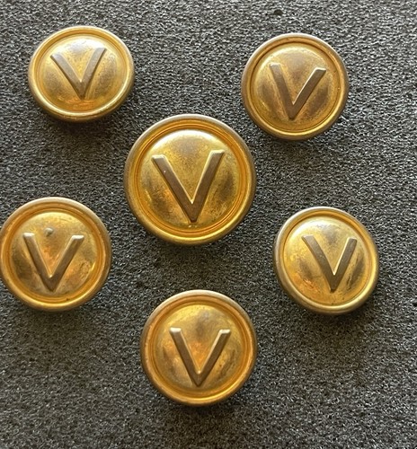 Vintage WWII Era "V for Victory" Patriotic Buttons TM2437