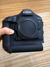 Canon EOS 1D X 18.1MP Digital SLR Camera Body 95% New
