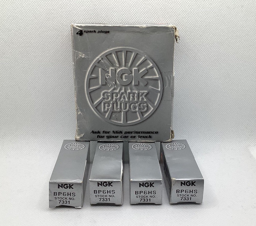 Set of 4 New NGK Copper Core Spark Plugs 7331 BP6HS
