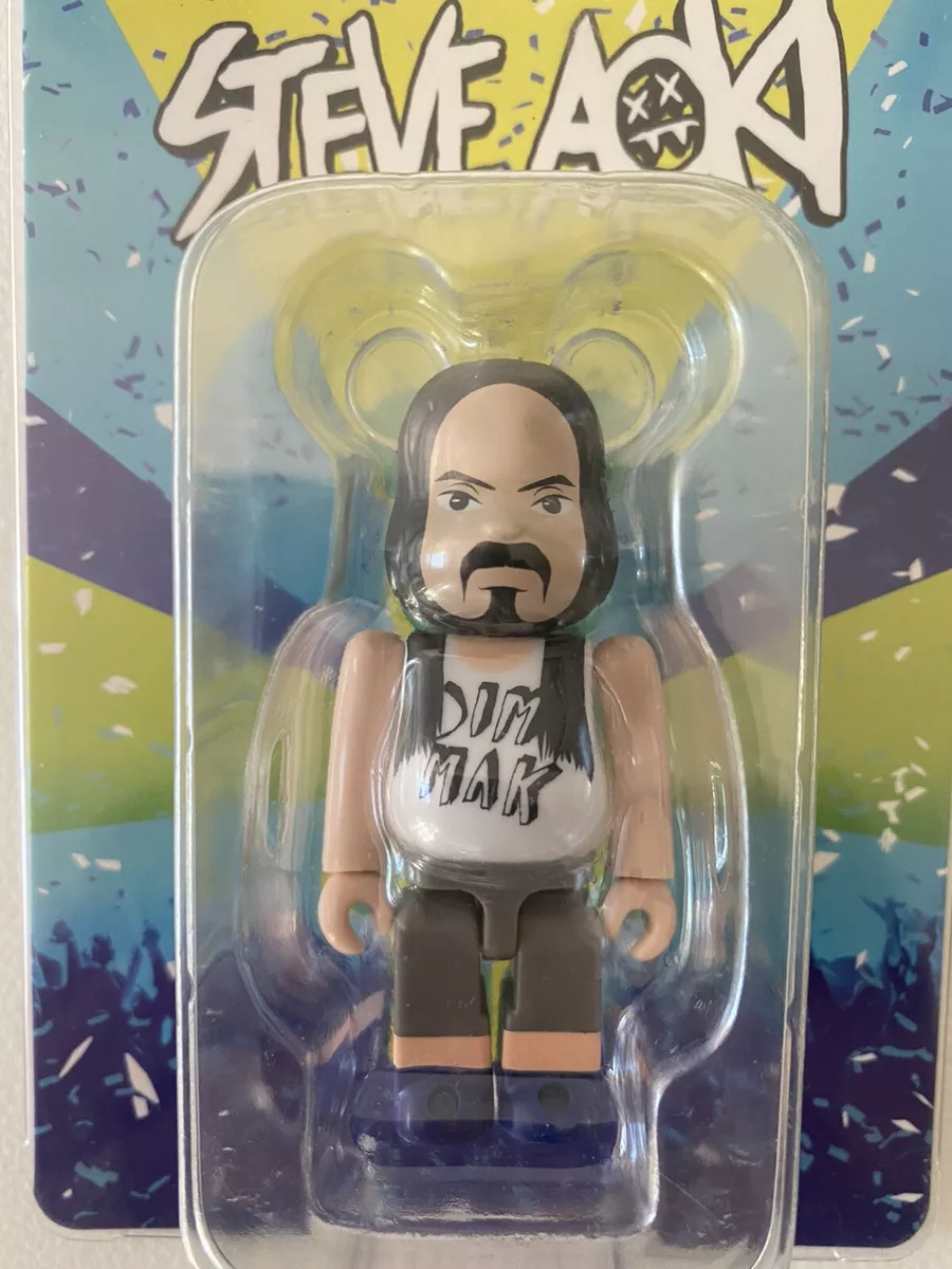 Steve aoki cheap bearbrick