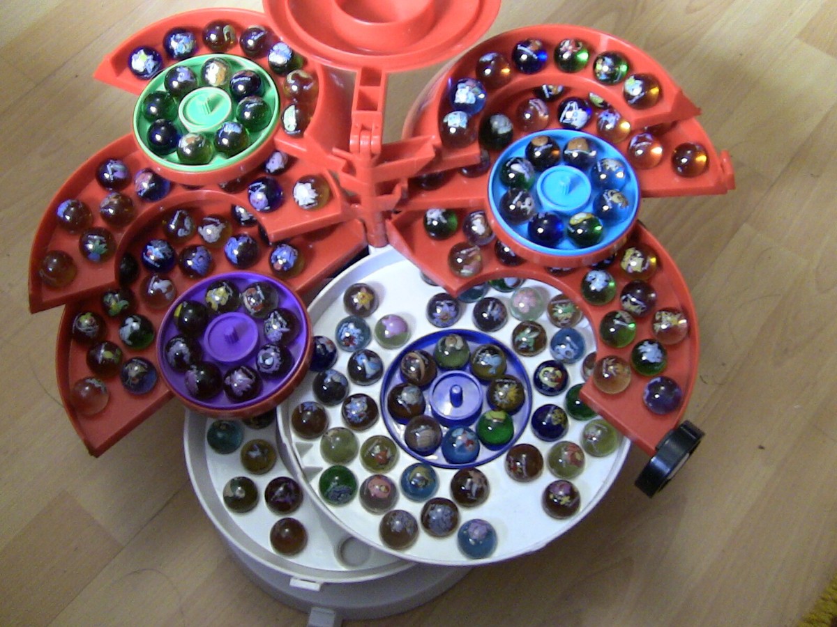 pokemon marbles 1998 original fantastic condition, clear coloured