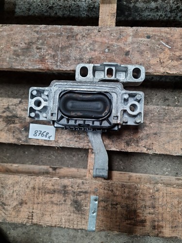 SEAT LEON ENGINE MOUNT BRACKET RIGHT SIDE PETROL 5Q0199262BD MK3 5G 2012 - 2020  - Picture 3 of 4