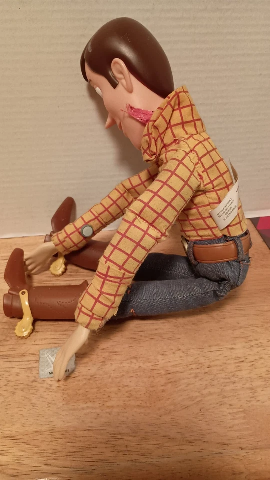 Кукла WOODY & JESSIE Cowgirl говорящая на шнурке 15 дюймов Disney Pixar No 🔇 читайте!!!! - Изображение 4 из 4