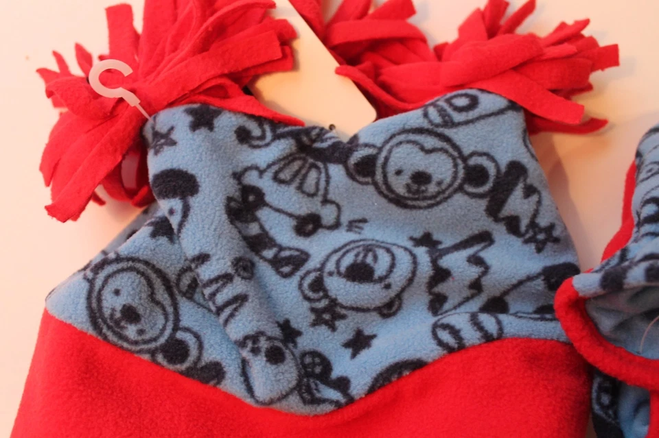 Conjunto de sombrero y mitones de lana azul y rojo Jumping Beans bebé niño 6-18 meses Foto 2 de 3