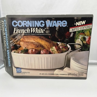 VNTG Corning Ware French White Casserole 3 PC - 2.5 Qt w Lid Serving Tray NEW  