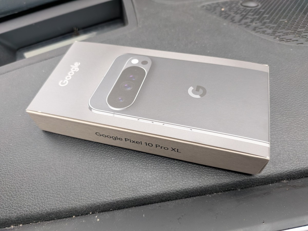 Google Pixel 10 Pro XL - 256 GB - Obsidian (AT&T) - SEALED/NEW IN