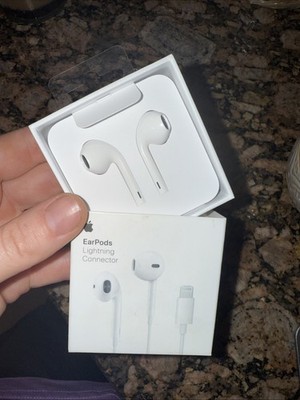 Apple EarPods with Lightning Connector In Ear Canal Headset - White