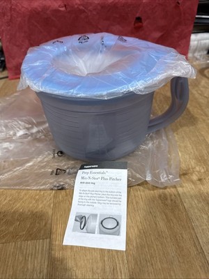 Original Tupperware Mix-N-Stor + Pitcher 64 oz 2 Piece LId and Non Skid Ring New