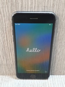 A1905 Apple iPhone 8 64GB schwarz (entsperrt) - Grade C EG2002