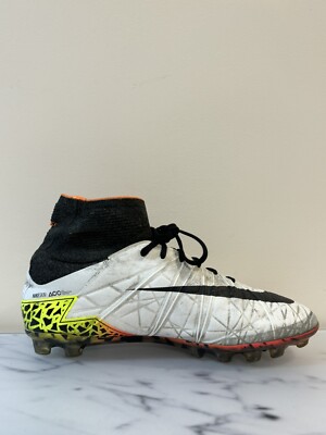 Nike Hypervenom Phantom II AG ACC Professional Soccer Football