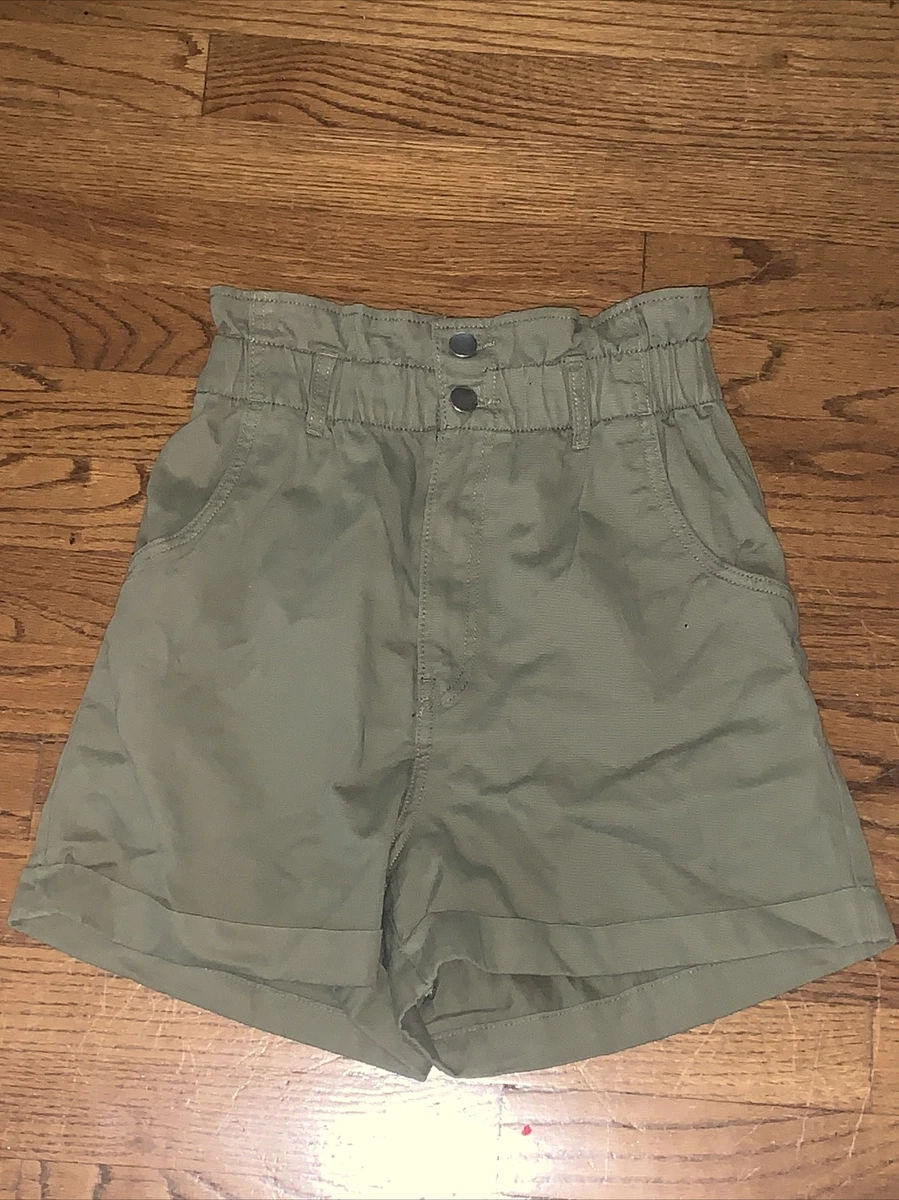 H and top m green shorts