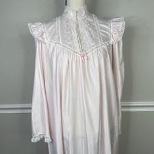 VTG Barbizon Long Nightgown pink satin Prairie cottagecore Medium flaw