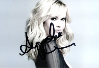 BRITAIN'S GOT TALENT: AMANDA HOLDEN SIGNED 6x4 SEXY MODELLING PHOTO+COA