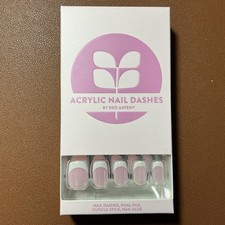 Short Squoval Press On Nails New In Box Intriguing Irenea