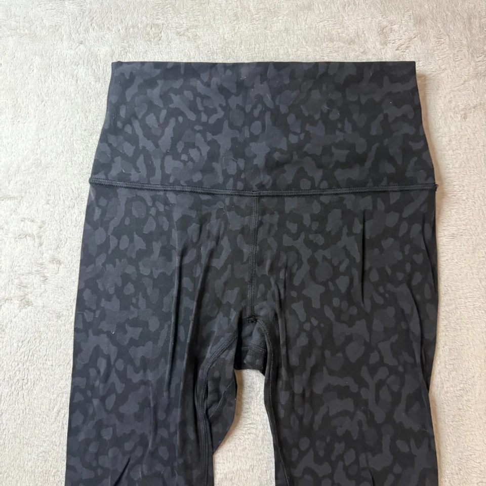 Lululemon Align Leggings Women's Size 4 Wild Thing Camo Deep Coal Multi Yoga - Image 2 of 4