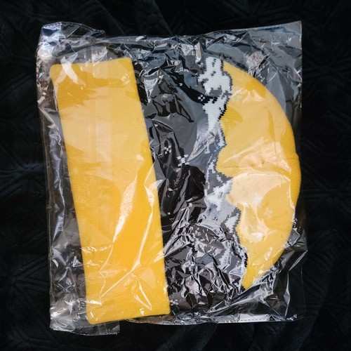 Fallout Loot Crate Cutthroat Crag Yellow Beanie - Picture 2 of 2