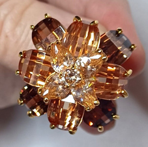 Authentic SIGNED NM 10 KT GOLD PLATED CHUNKY 4 LAYER BLING COSTUME COCTAIL RING SZ 9.75