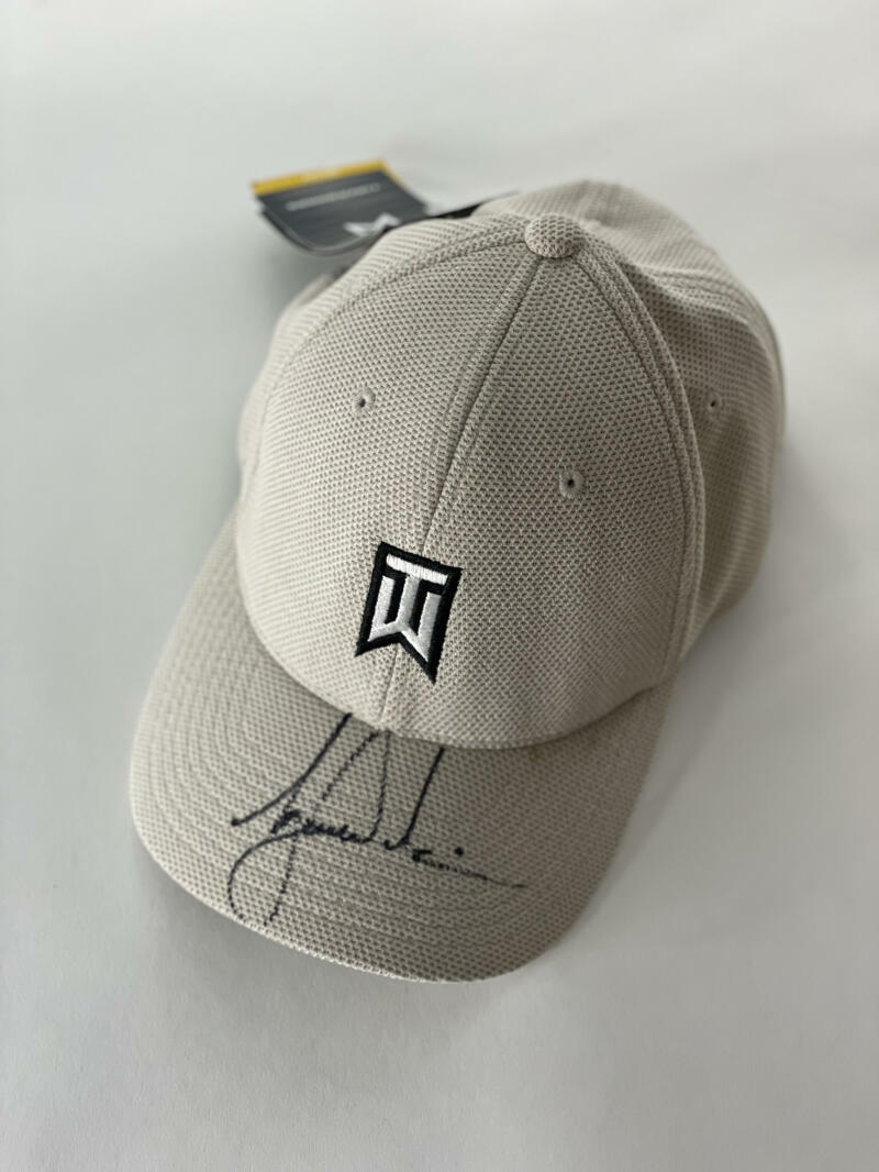 tiger woods one hat