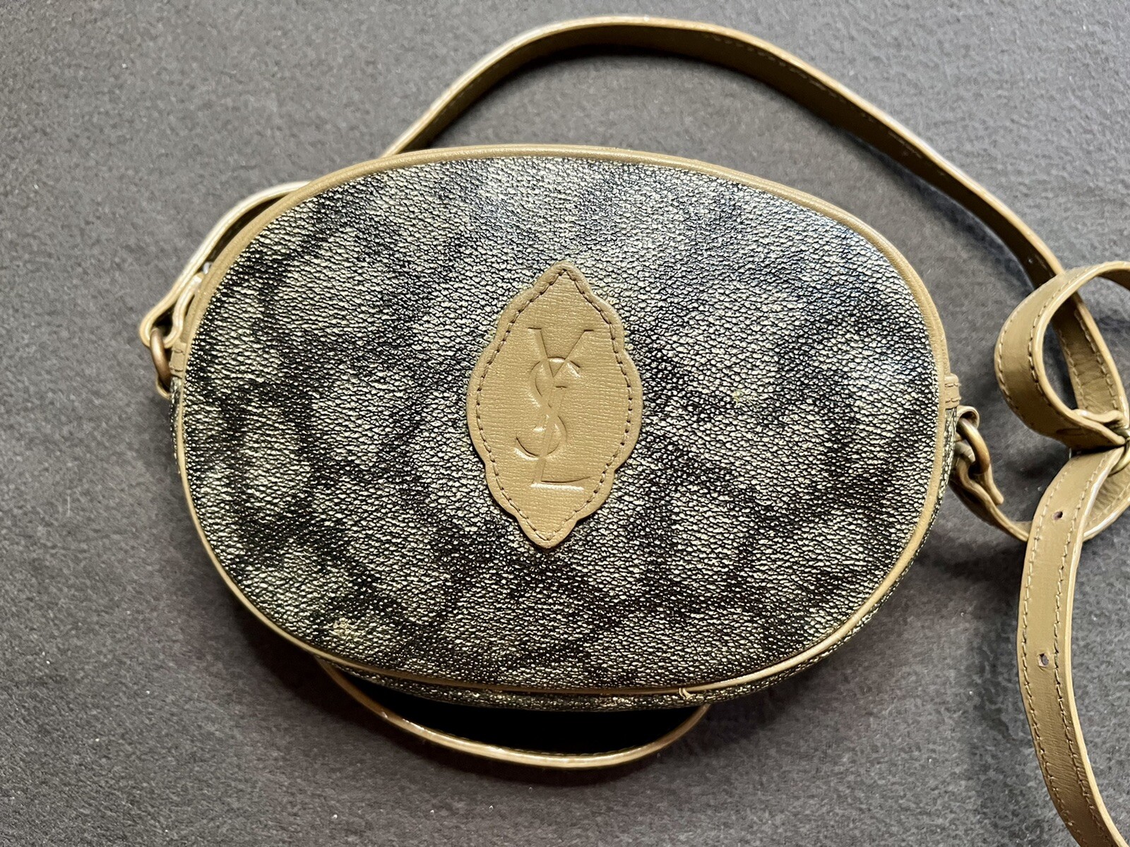 Yves Saint Laurent Borsa a tracolla a tracolla vintage rara logo unisex YSL