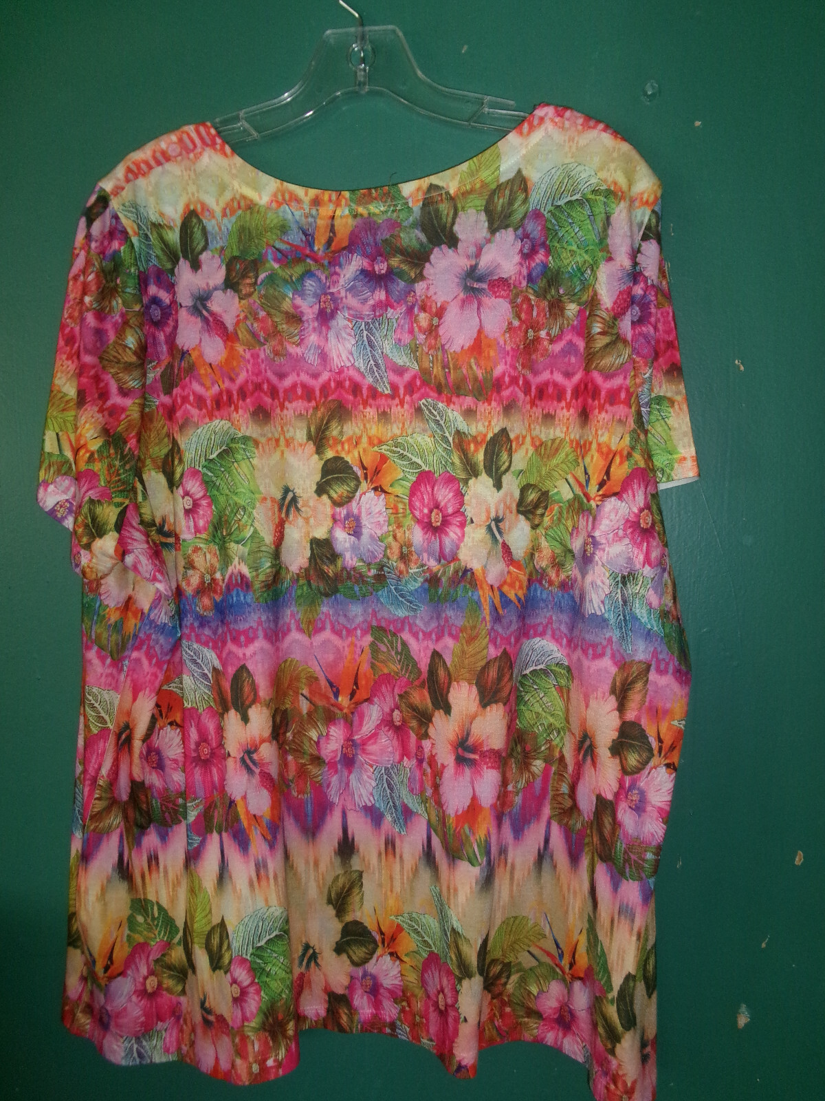 (2) Avenue (green/yellow)  (pink/yellow/blue)  tops   Size 22/24 (2X) image 7