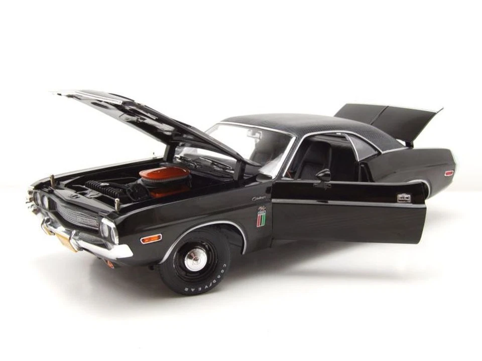 Dodge Challenger R/T 426 HEMI 1970 Nero The Black Ghost 1:18 Greenlight - Immagine 4 di 4