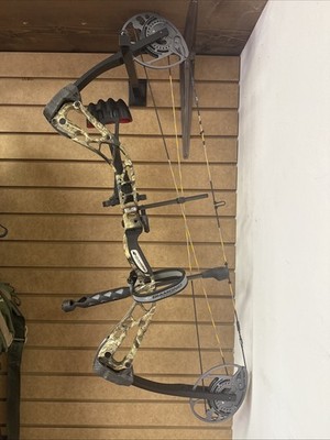 Diamond Edge 320 Right Hand 7-70lbs 15-31 Inch Breakup Country Package