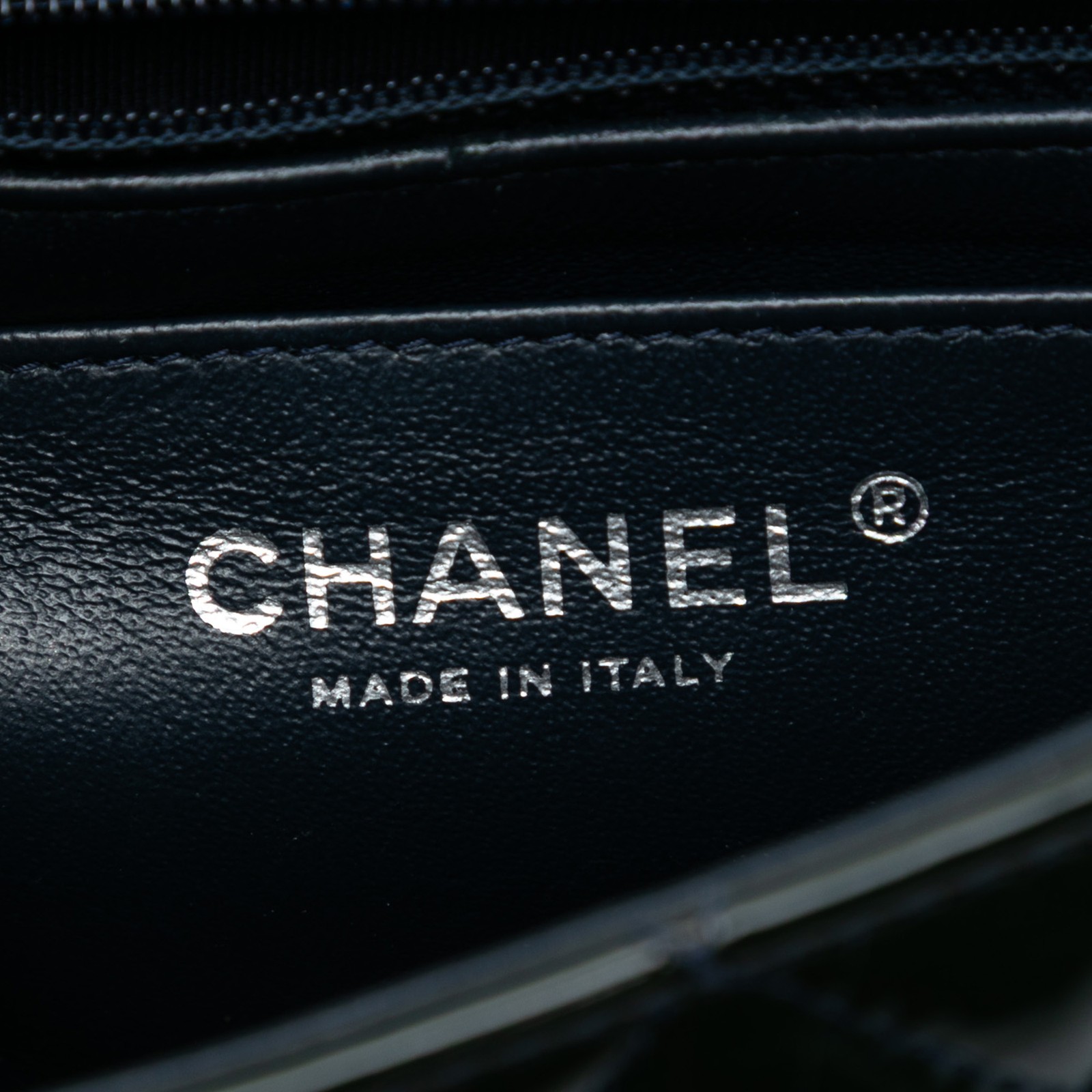 Authenticated Chanel Mini Rectangular Classic Pat… - image 5