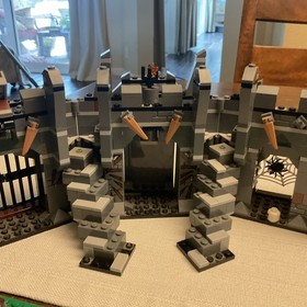 LEGO 79014 The Hobbit Dol Guldur Battle Missing  1/2 Minifig. No Instructions