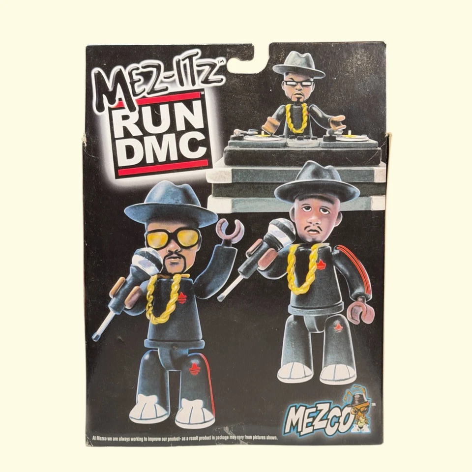 Mez-Itz RUN DMC Figuras Rojo Traje de Pista MEZCO 2002 TOYS "R" Exclusivo de Estados Unidos De Colección Foto 3 de 4