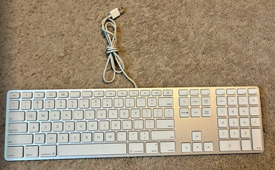 Genuine Apple Keyboard Wired A1243 Numeric Keypad  OEM USB Port - White