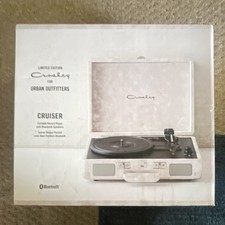 Crosley Cruiser Limited Edition Urban Outfitters White Bluetooth Turntable